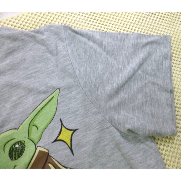 Star Wars Grogu "The Child" Graphic Tee XL 15-17 Gray Short Sleeve - Picture 3 of 8